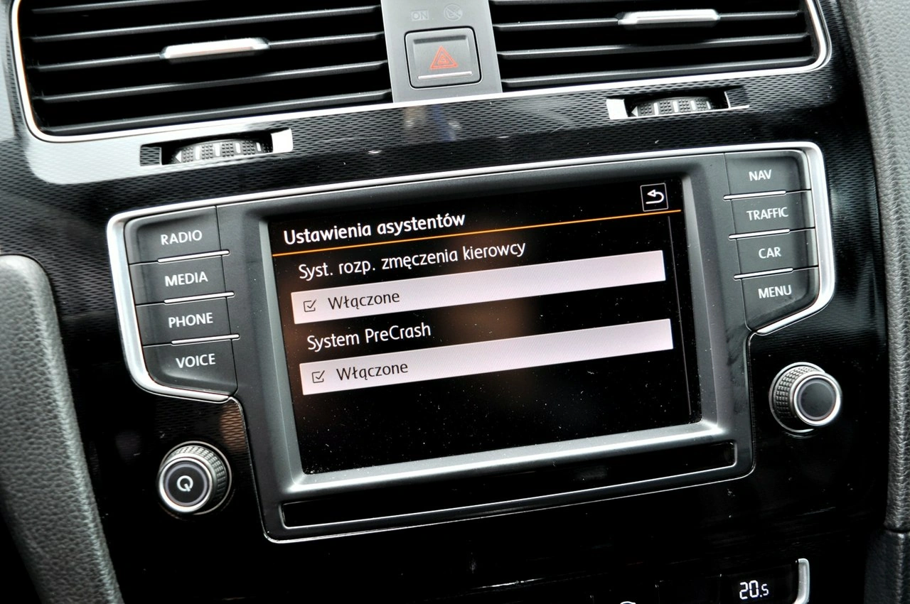 Volkswagen Golf - Zdjęcie 28