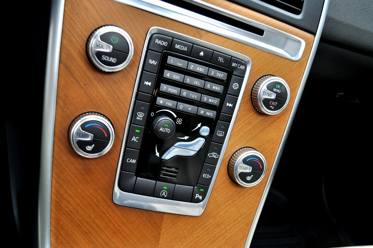 Volvo XC 60 - Zdjęcie 15