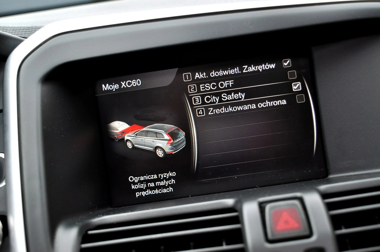 Volvo XC 60 - Zdjęcie 30