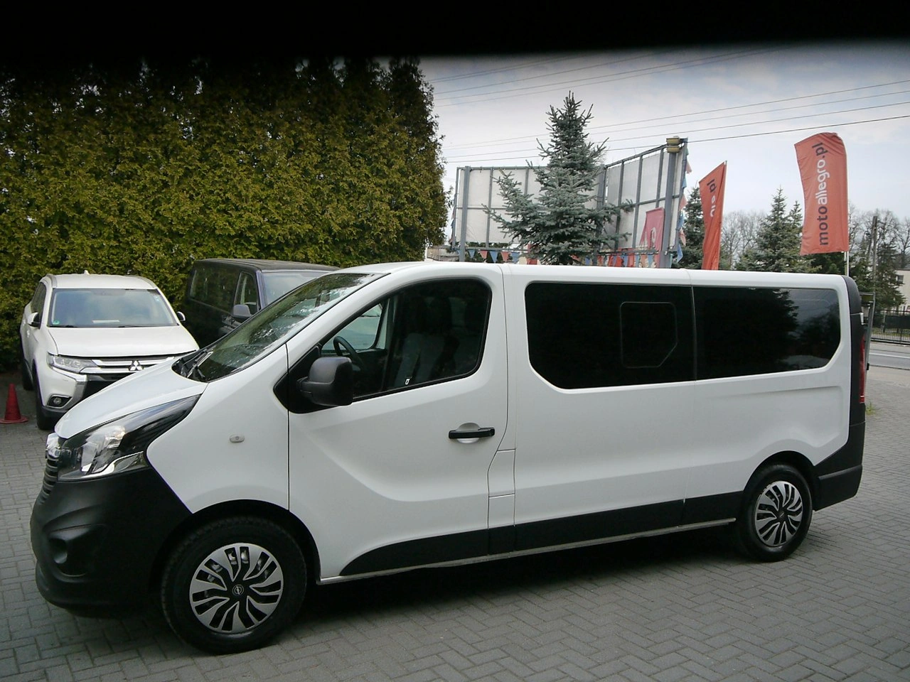Opel Vivaro - Zdjęcie 9