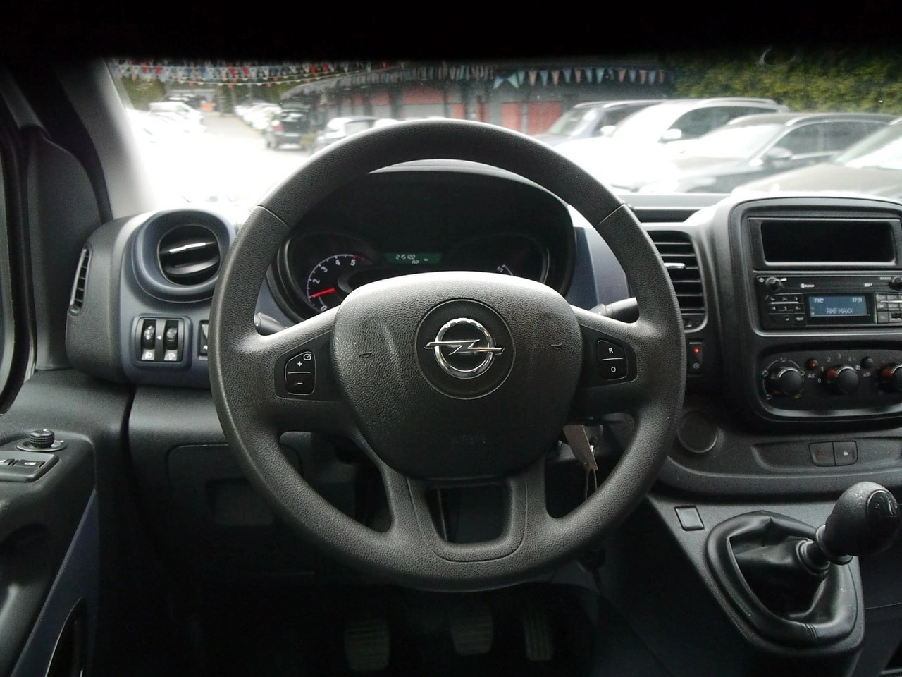 Opel Vivaro - Zdjęcie 17