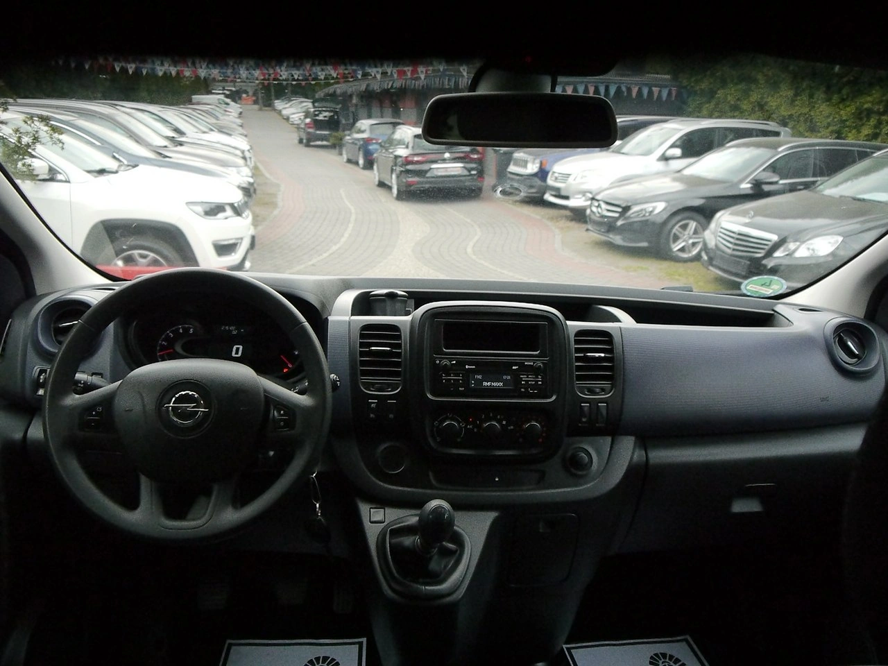 Opel Vivaro - Zdjęcie 19