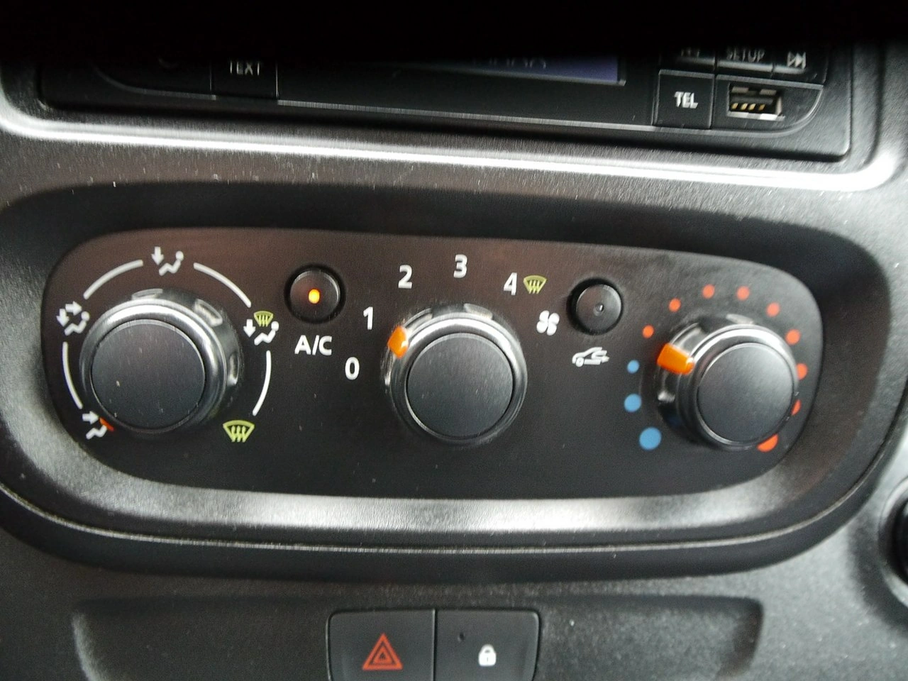 Opel Vivaro - Zdjęcie 21