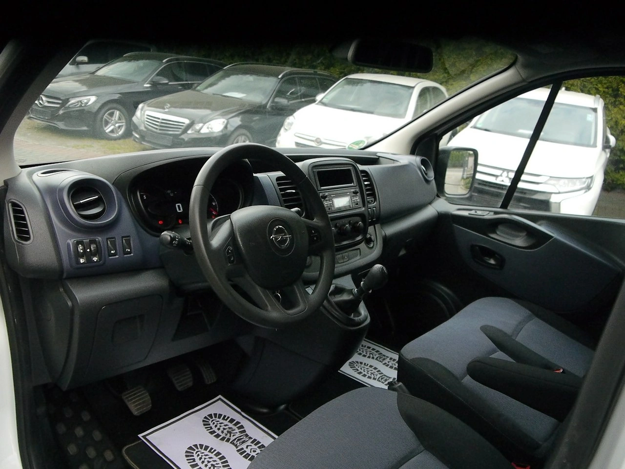 Opel Vivaro - Zdjęcie 22