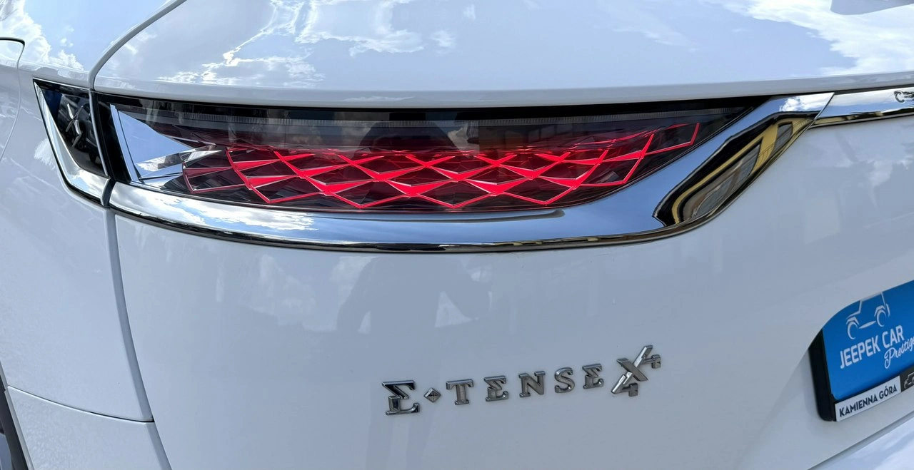 DS Automobiles DS 7 Crossback - Zdjęcie 15