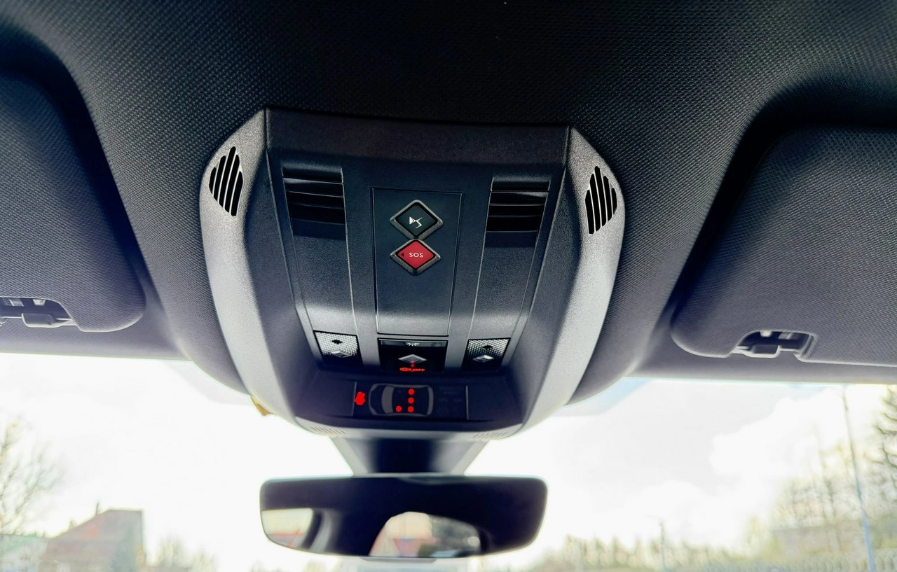 DS Automobiles DS 7 Crossback - Zdjęcie 18