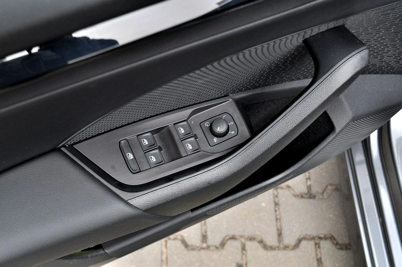 Skoda Octavia - Zdjęcie 27