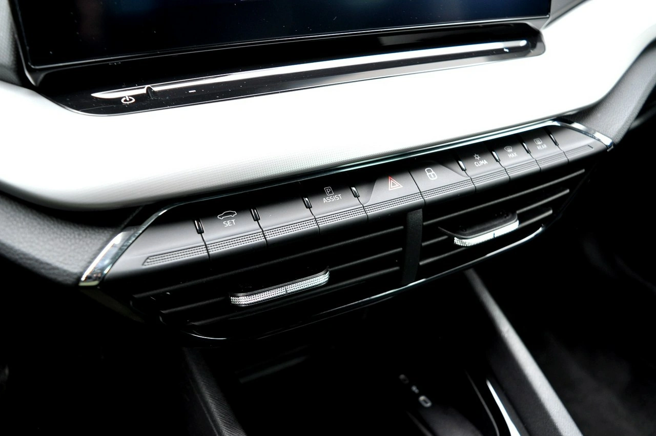 Skoda Octavia - Zdjęcie 28