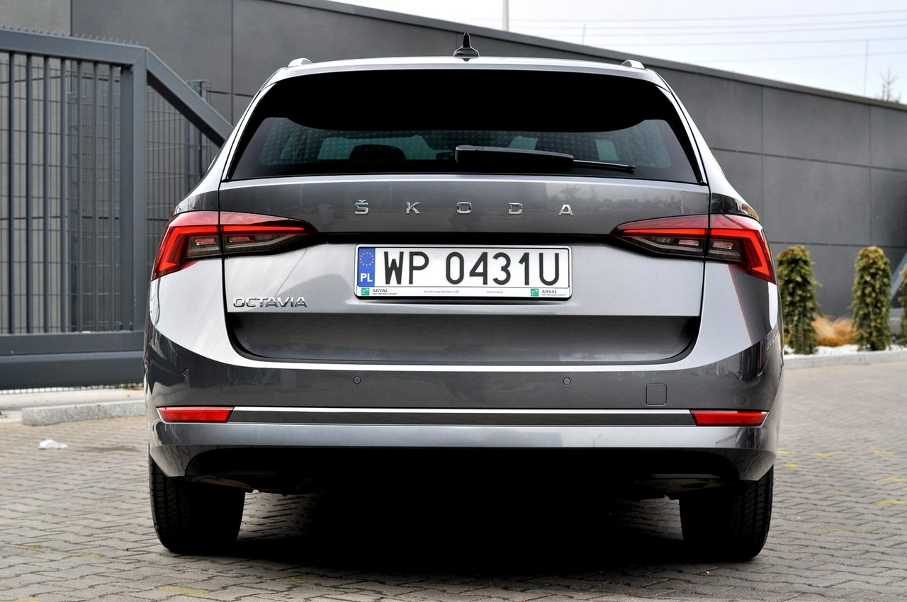 Skoda Octavia - Zdjęcie 33