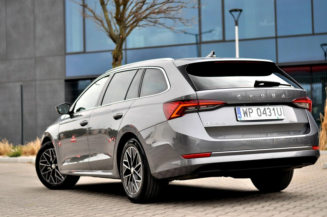 Skoda Octavia - Zdjęcie 35