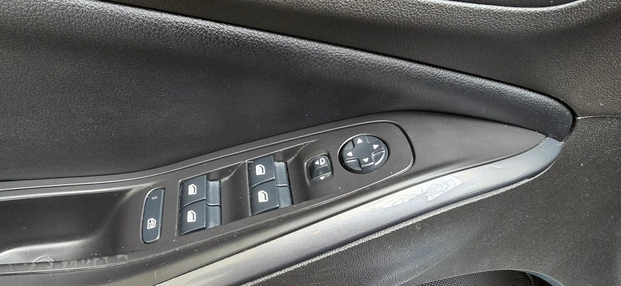 Opel Grandland X - Zdjęcie 16