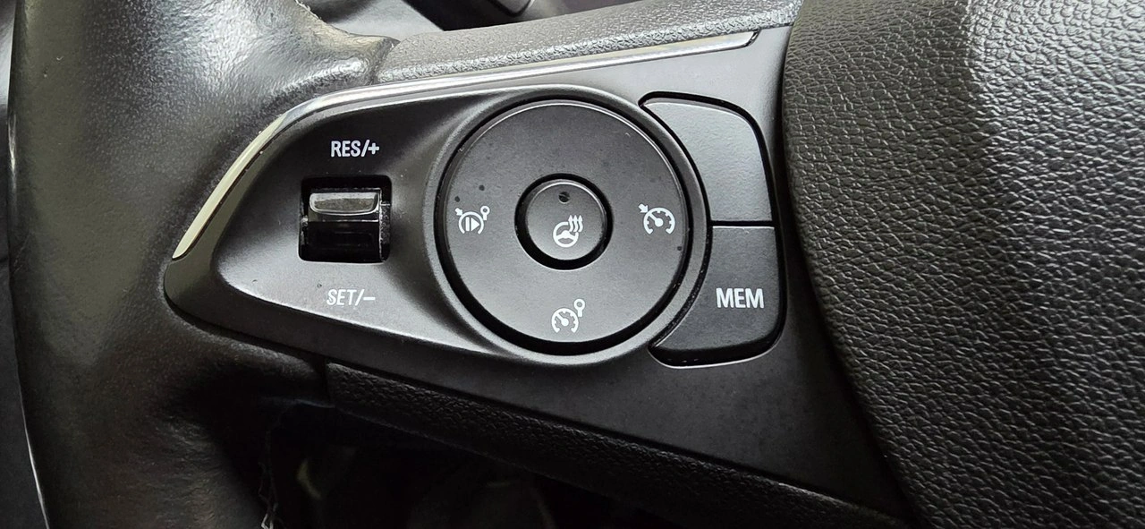 Opel Grandland X - Zdjęcie 21