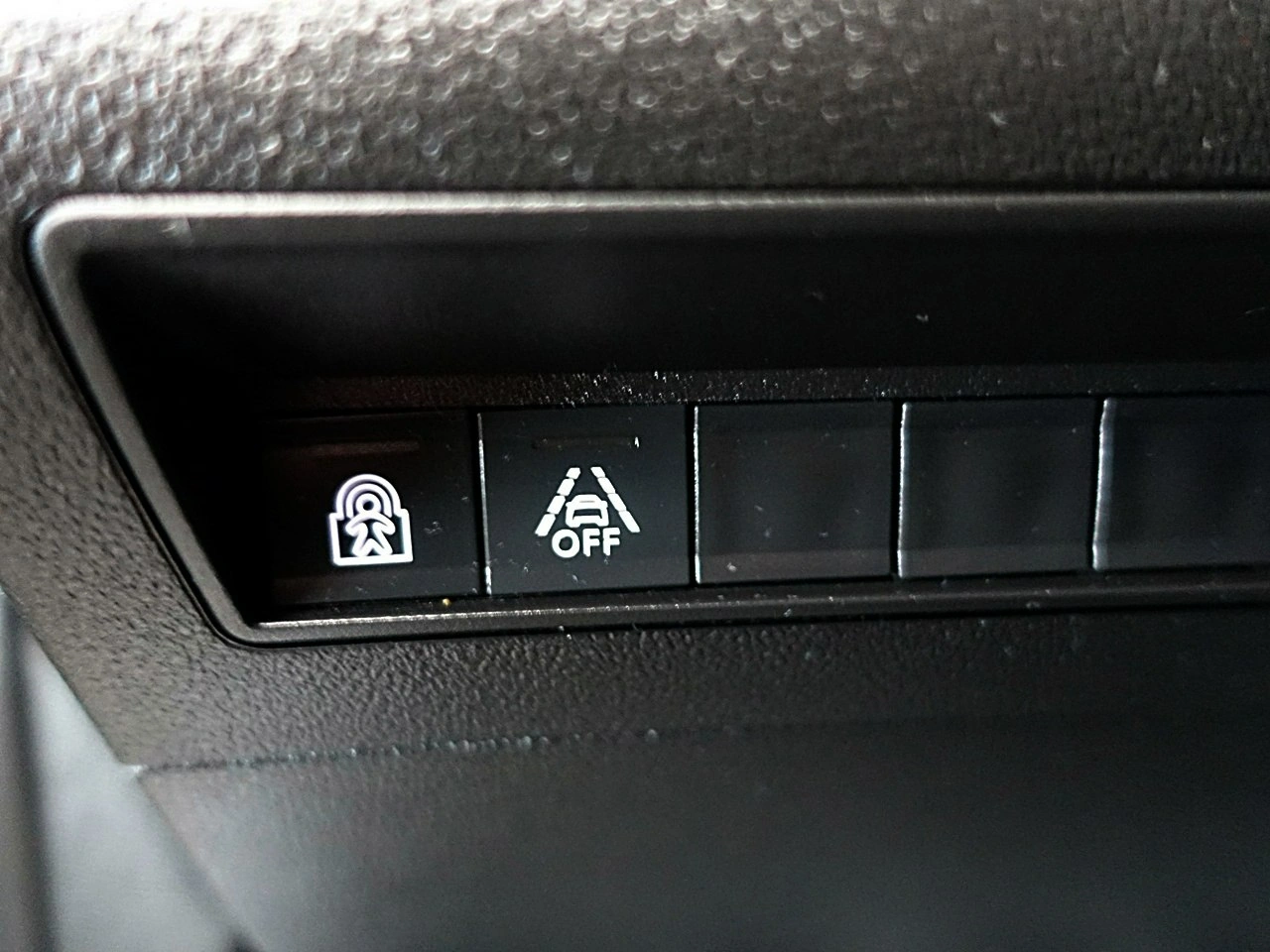 Peugeot Rifter - Zdjęcie 15