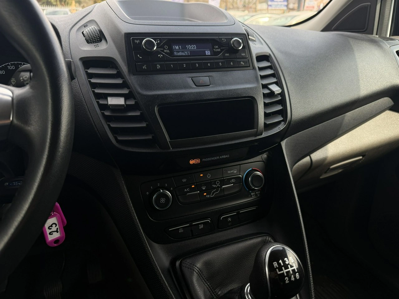 Ford Transit Connect - Zdjęcie 22