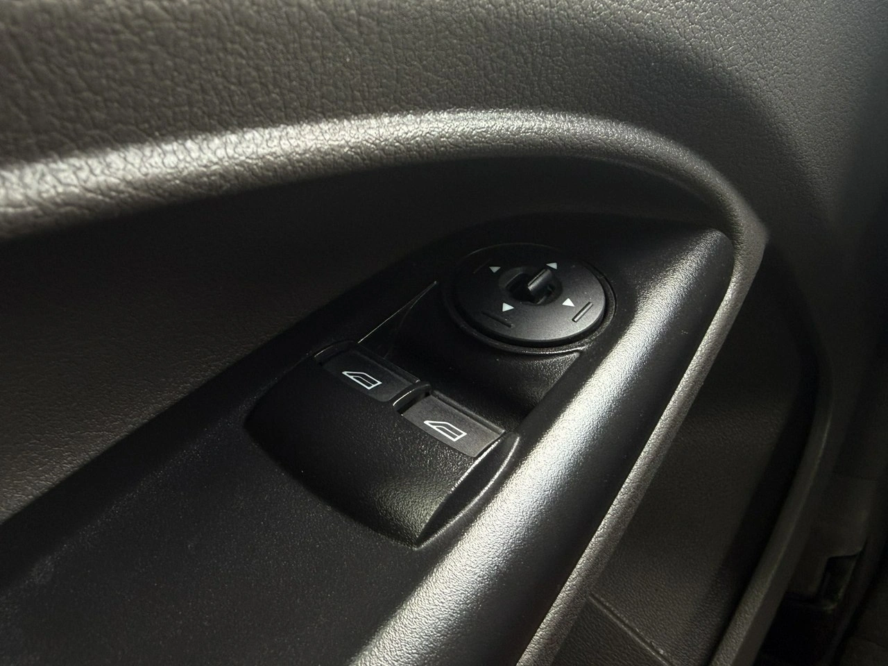 Ford Transit Connect - Zdjęcie 29