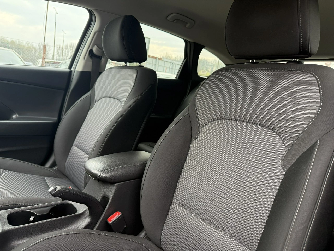 Hyundai i30 - Zdjęcie 9