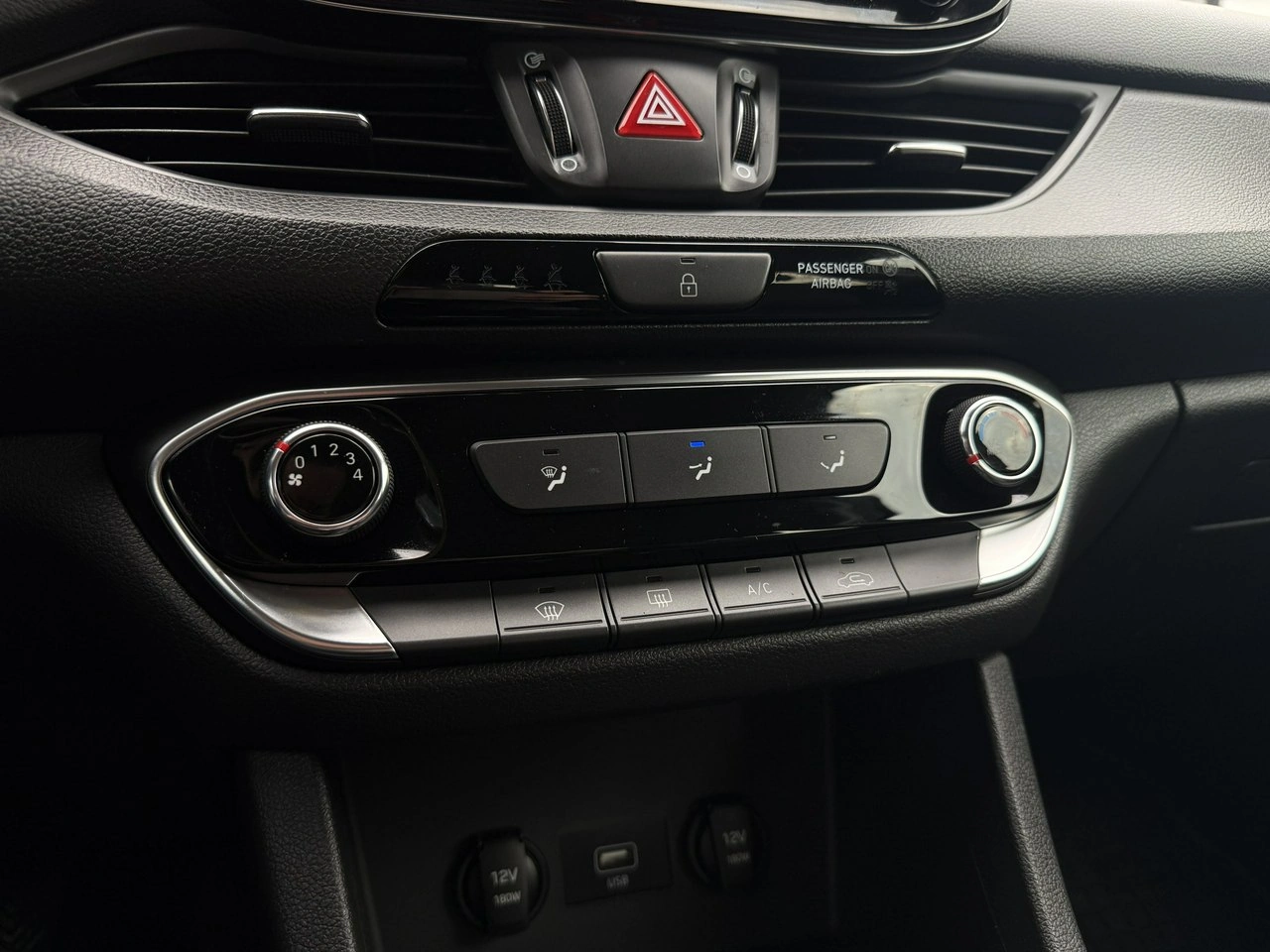 Hyundai i30 - Zdjęcie 22