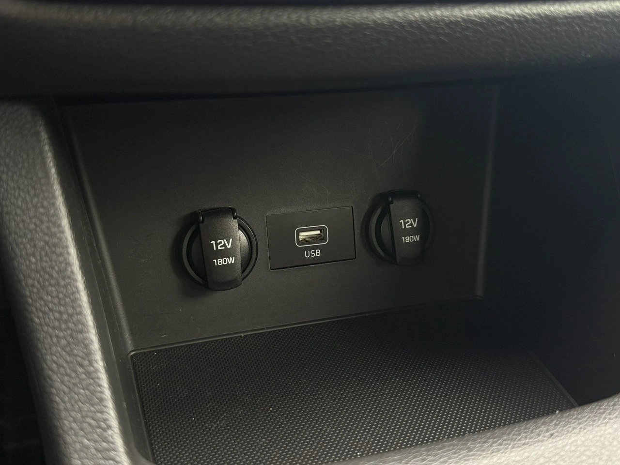 Hyundai i30 - Zdjęcie 23