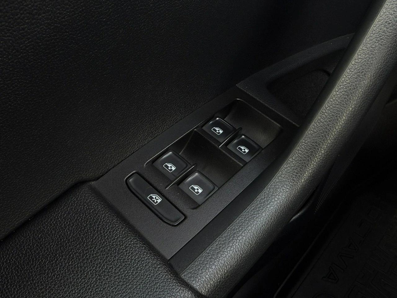 Skoda Octavia - Zdjęcie 27