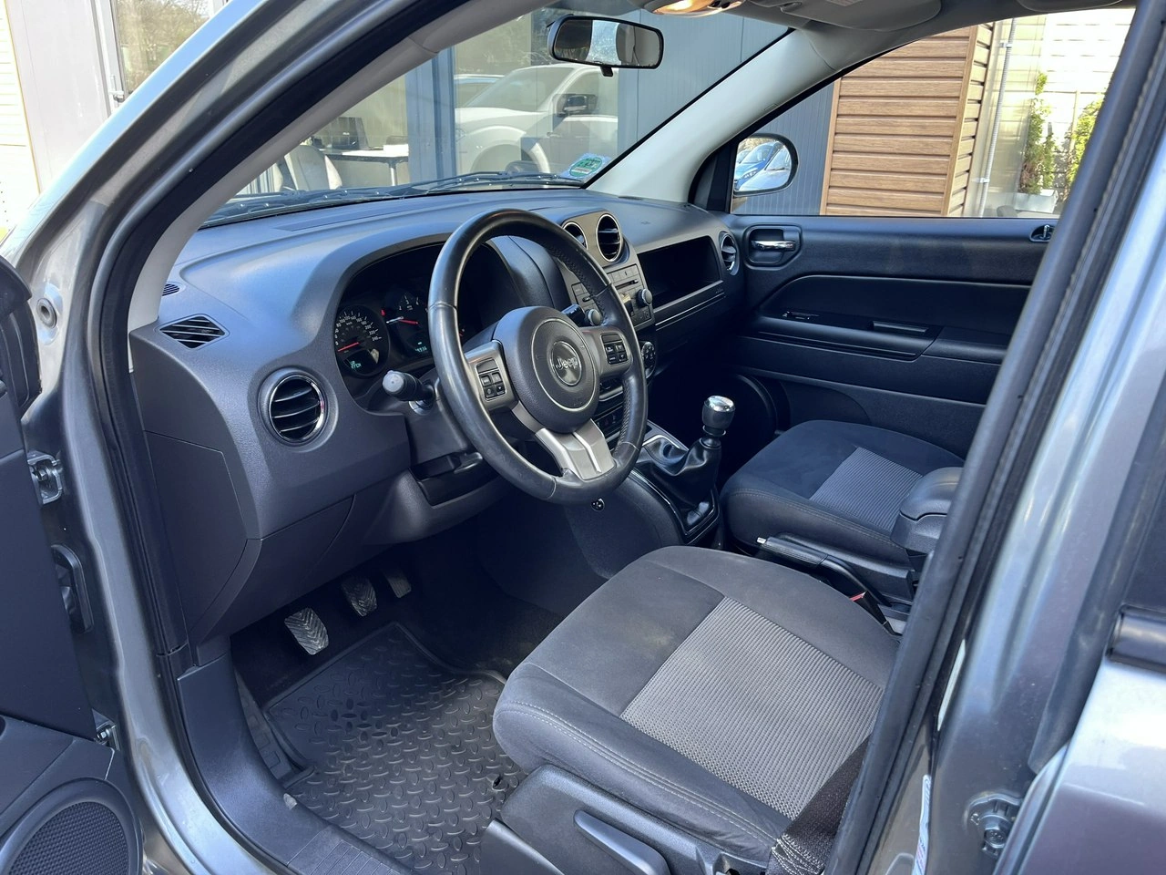 Jeep Compass - Zdjęcie 17