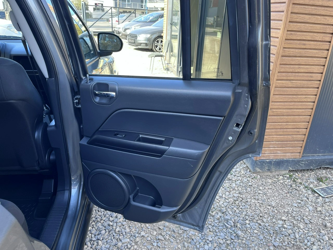 Jeep Compass - Zdjęcie 24