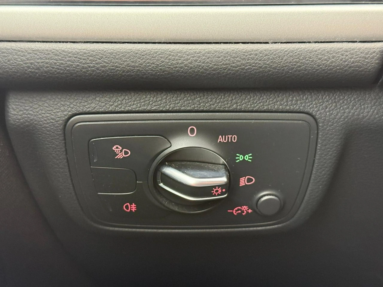 Audi A6 - Zdjęcie 18