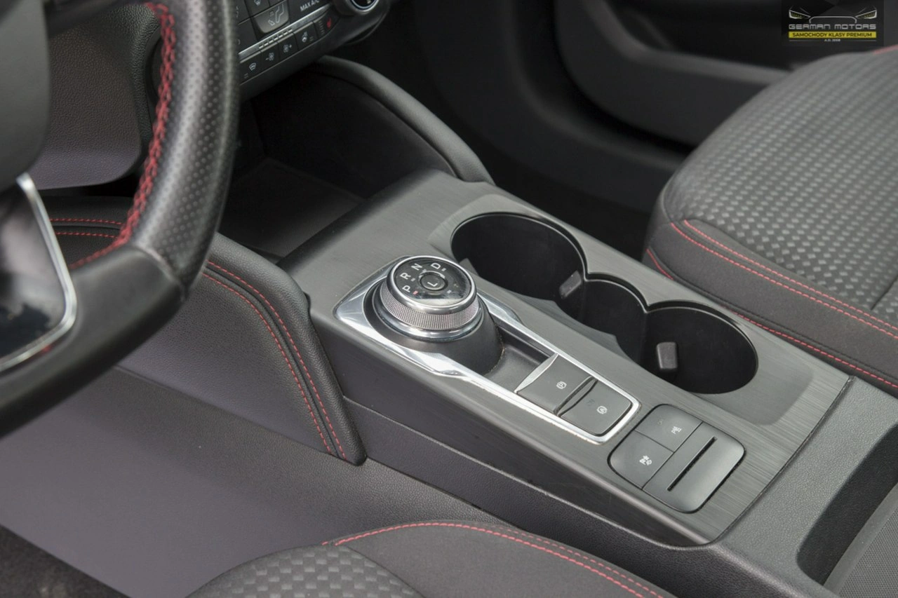 Ford Kuga - Zdjęcie 19