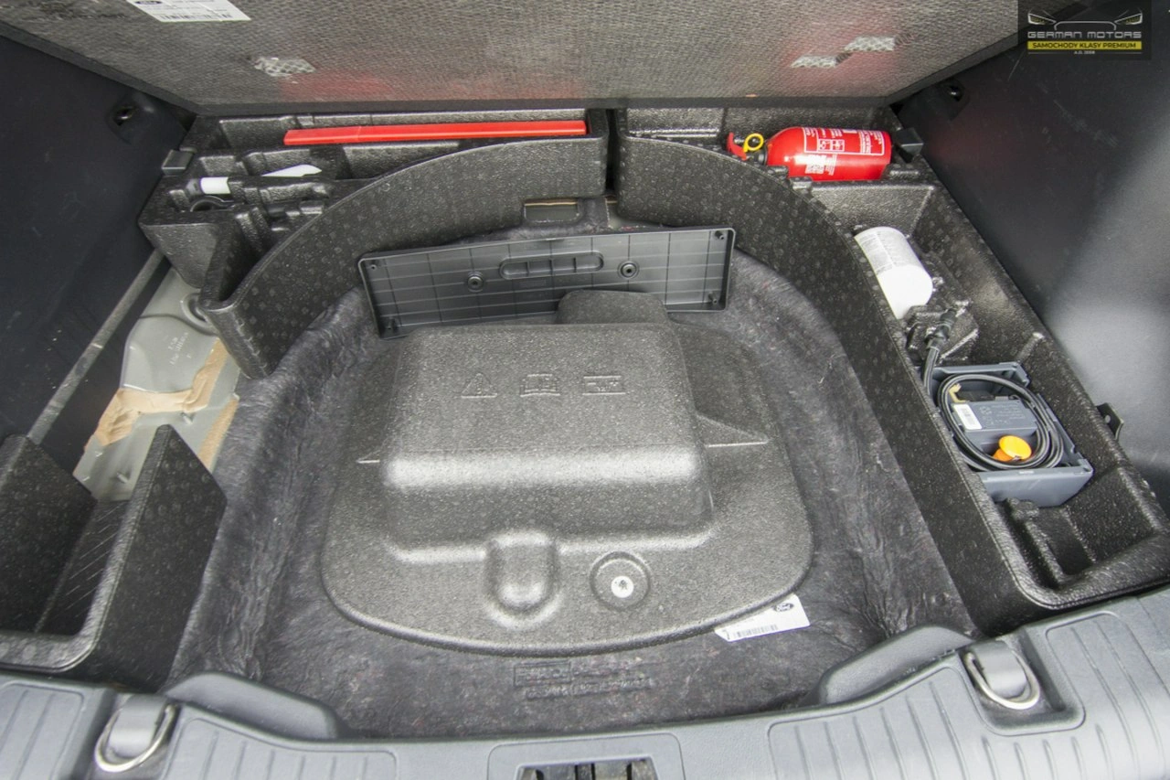 Ford Kuga - Zdjęcie 28