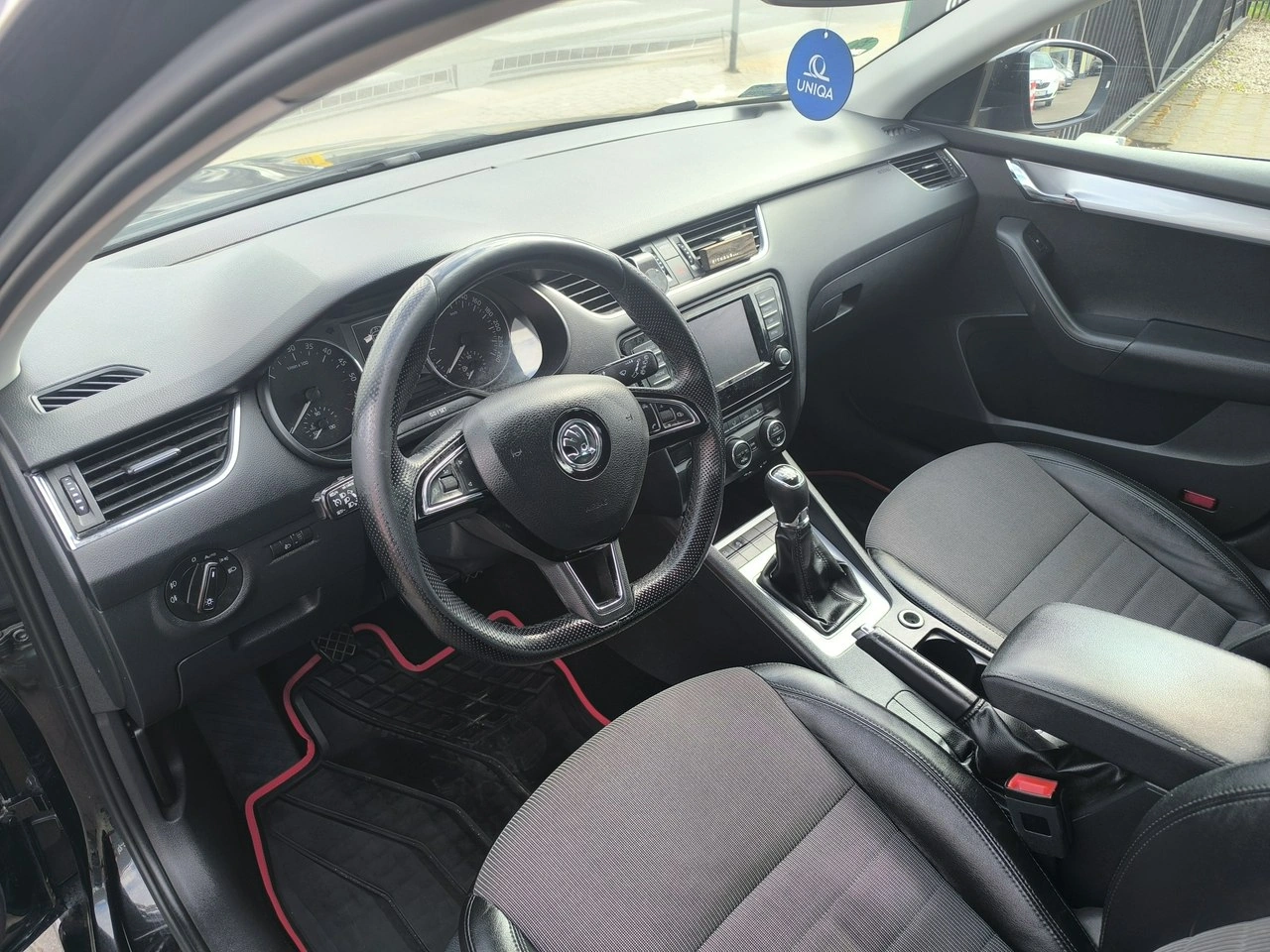 Skoda Octavia - Zdjęcie 13