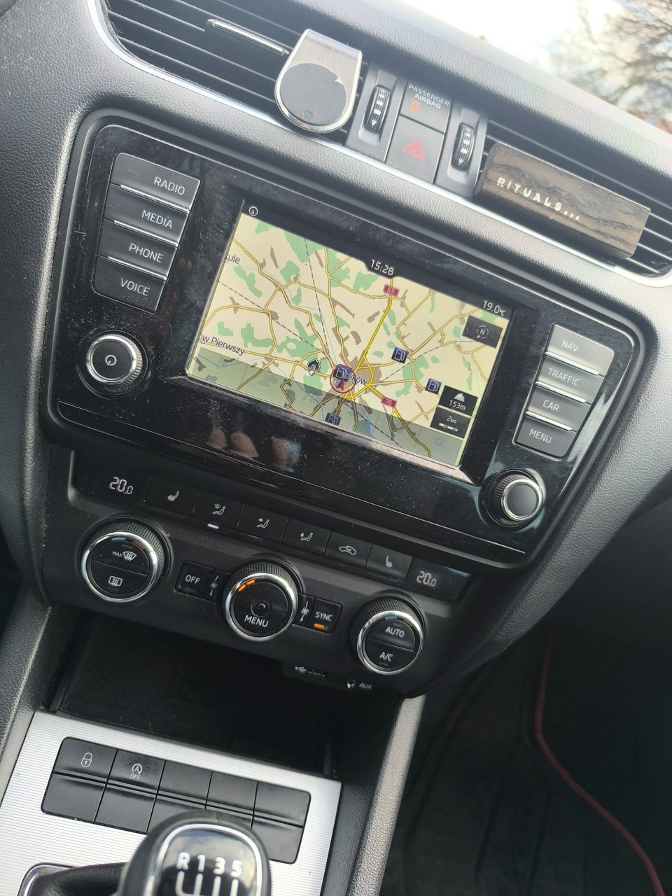 Skoda Octavia - Zdjęcie 16