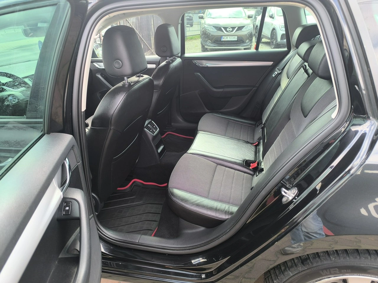 Skoda Octavia - Zdjęcie 18