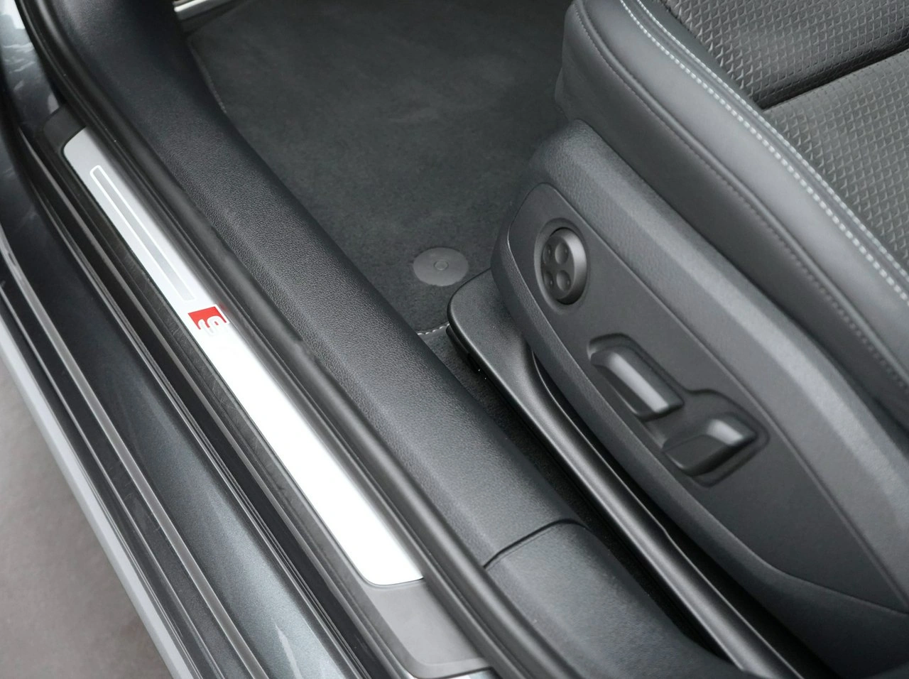 Audi A4 - Zdjęcie 17