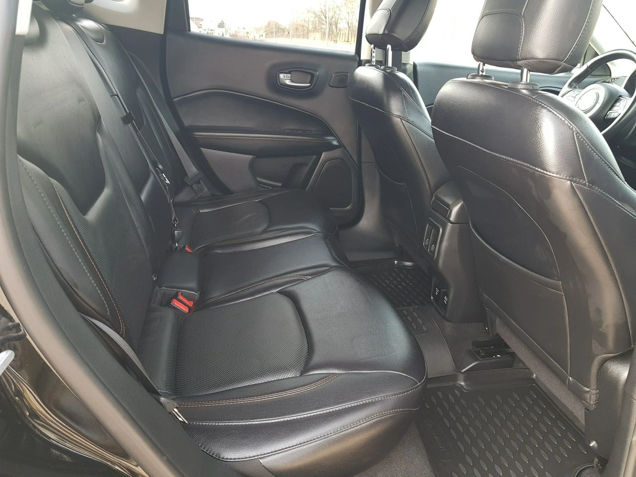 Jeep Compass - Zdjęcie 14