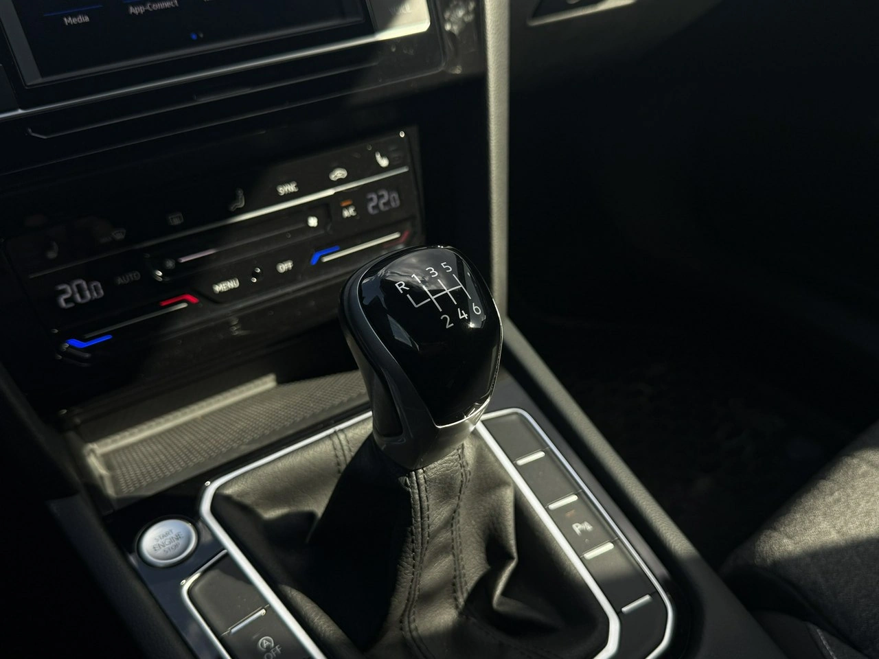 Volkswagen Passat - Zdjęcie 17