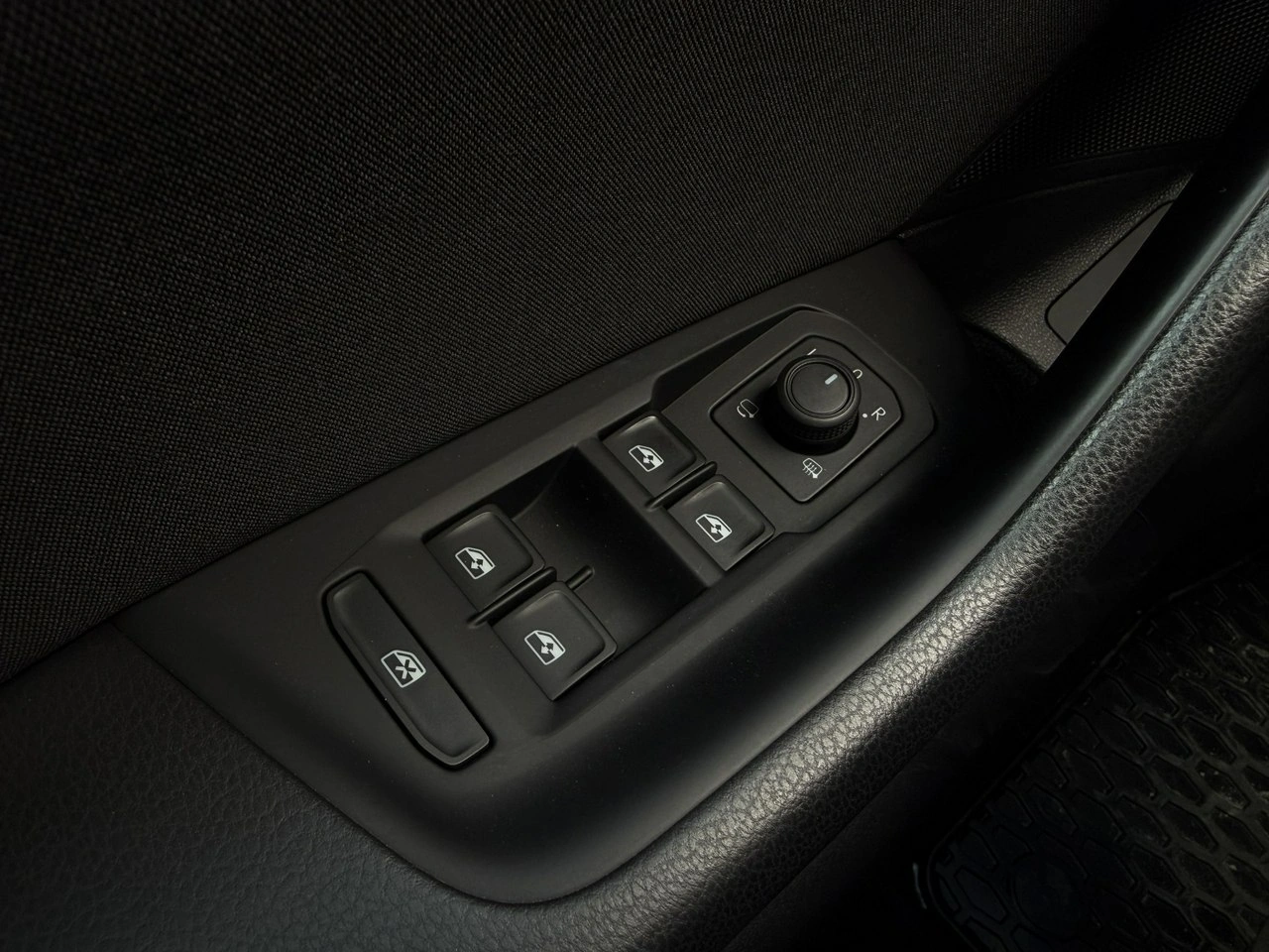 Volkswagen Passat - Zdjęcie 18