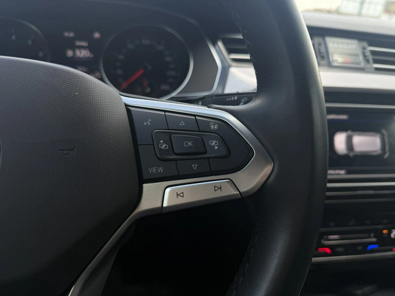 Volkswagen Passat - Zdjęcie 9