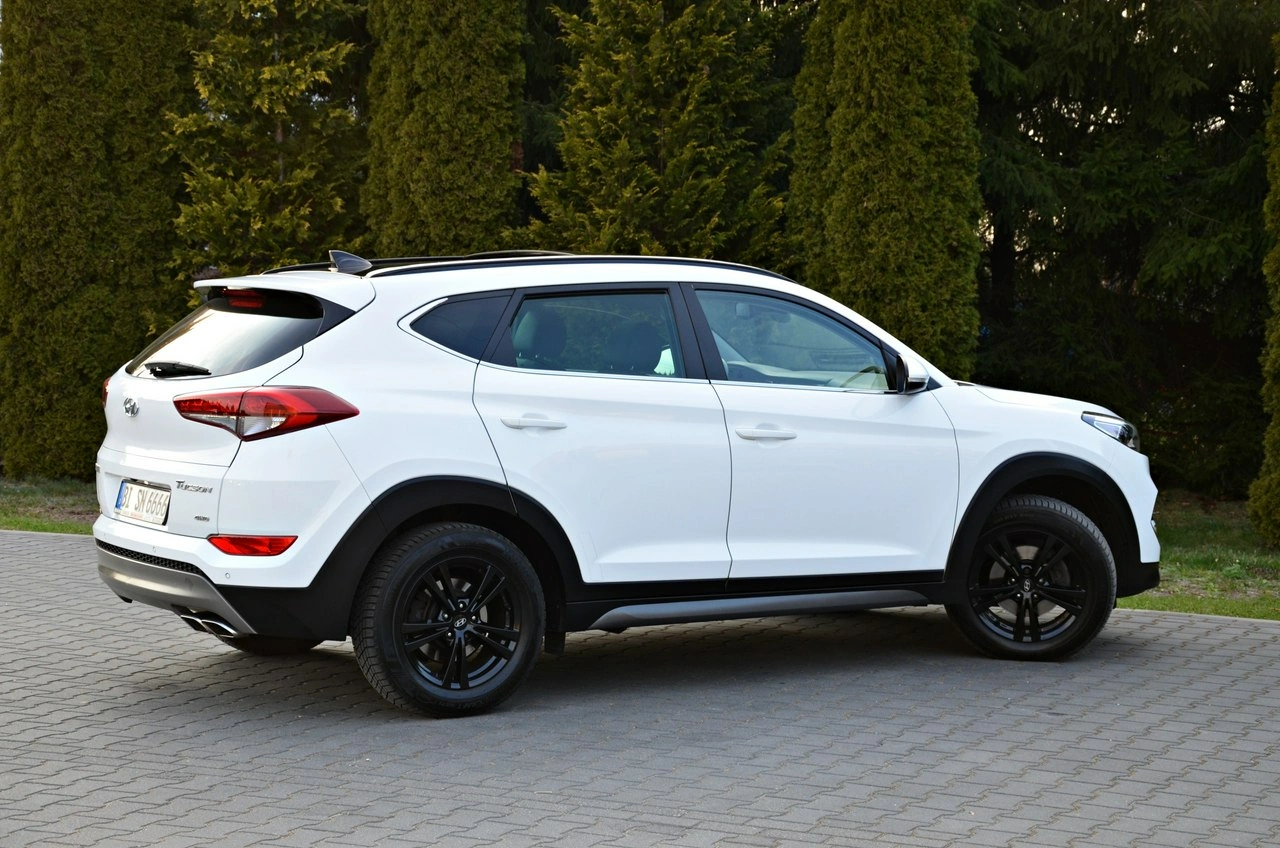 Hyundai Tucson - Zdjęcie 24