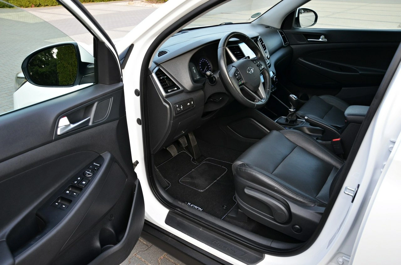 Hyundai Tucson - Zdjęcie 27