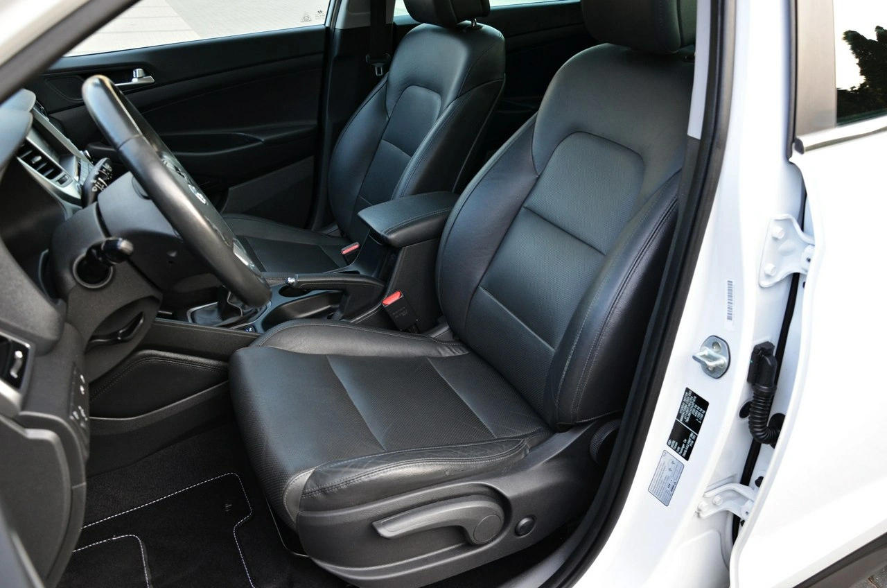 Hyundai Tucson - Zdjęcie 30
