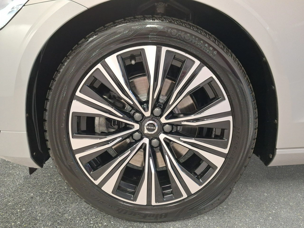 Volvo S60 - Zdjęcie 9