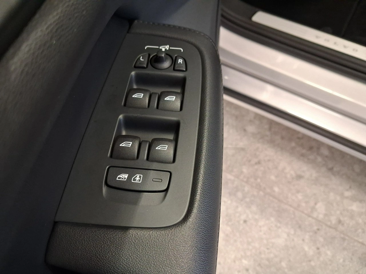 Volvo S60 - Zdjęcie 13