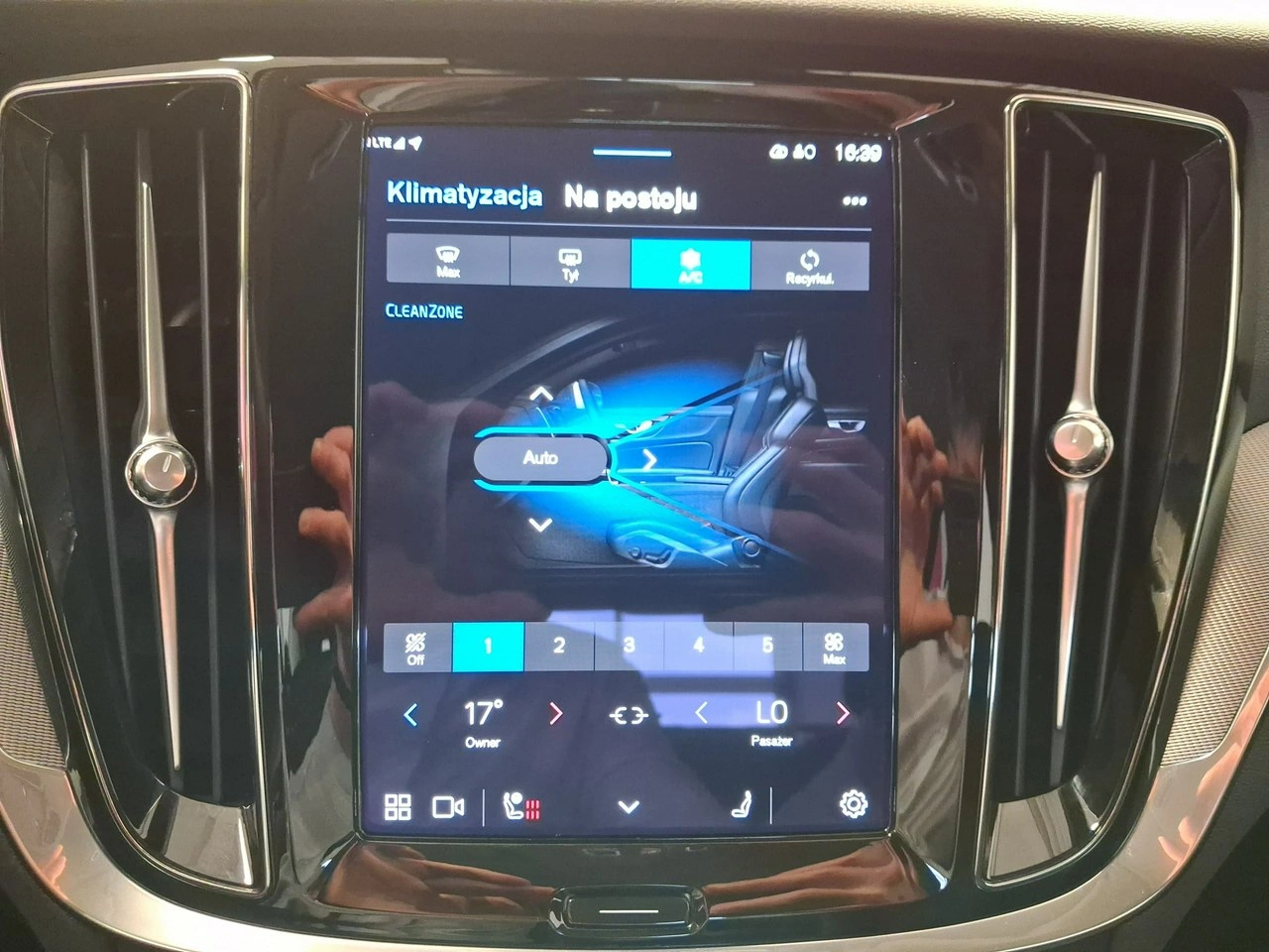 Volvo S60 - Zdjęcie 30