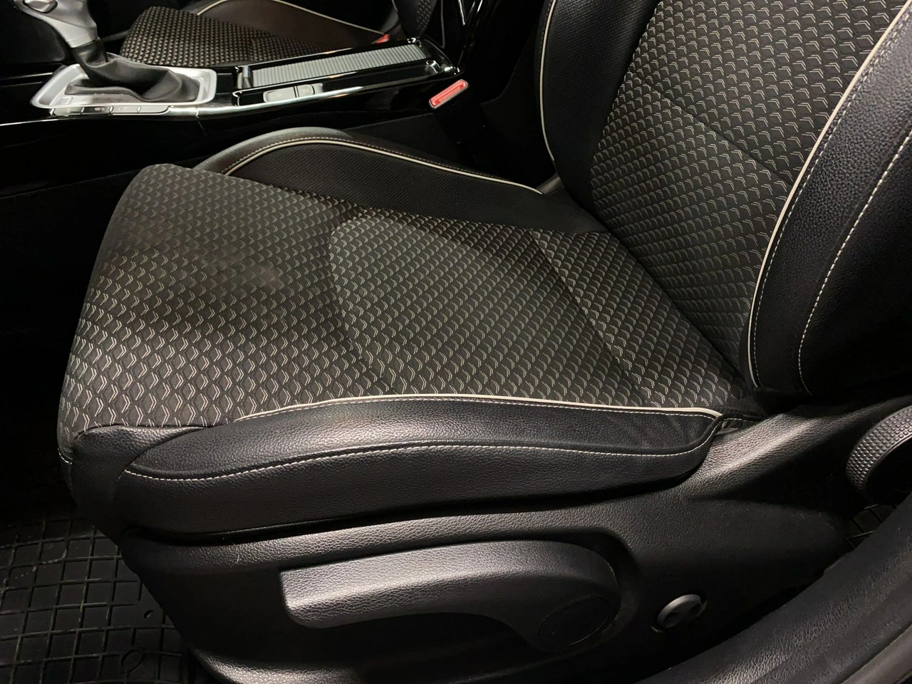 Kia XCeed - Zdjęcie 12