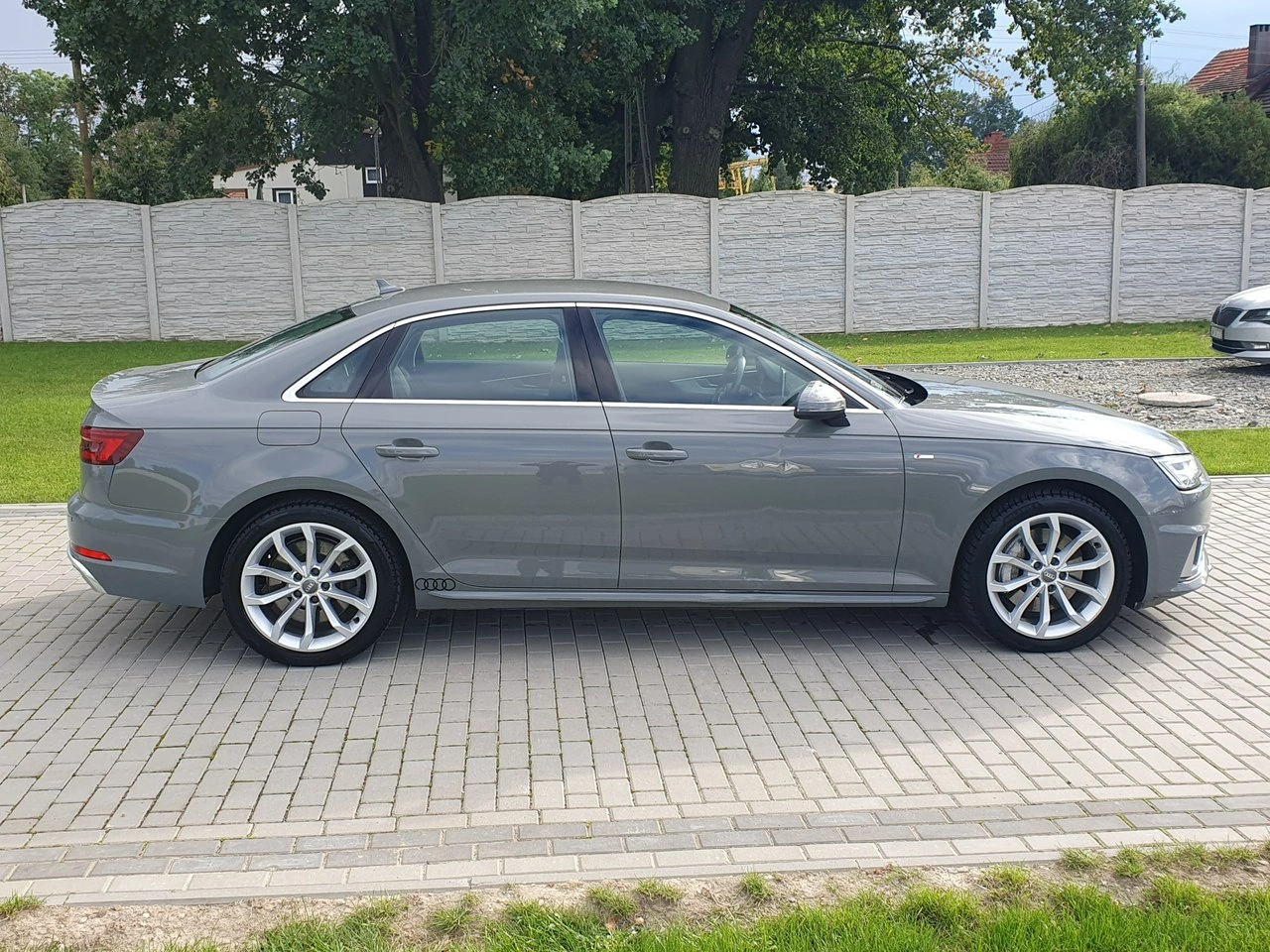 Audi A4 - Zdjęcie 9