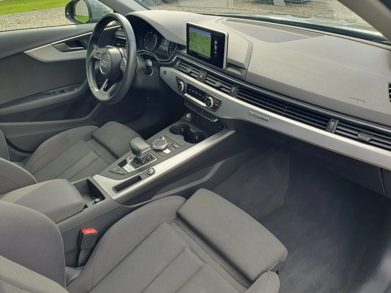 Audi A4 - Zdjęcie 22