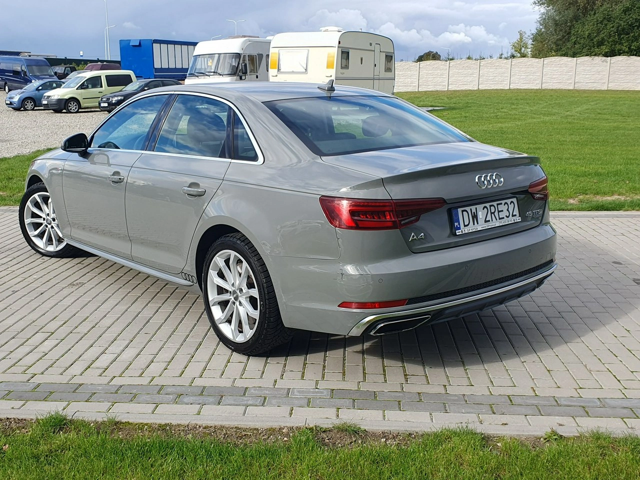 Audi A4 - Zdjęcie 38