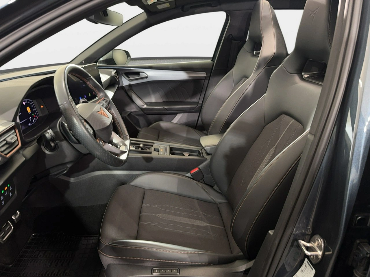 Cupra Leon Sportstourer - Zdjęcie 12