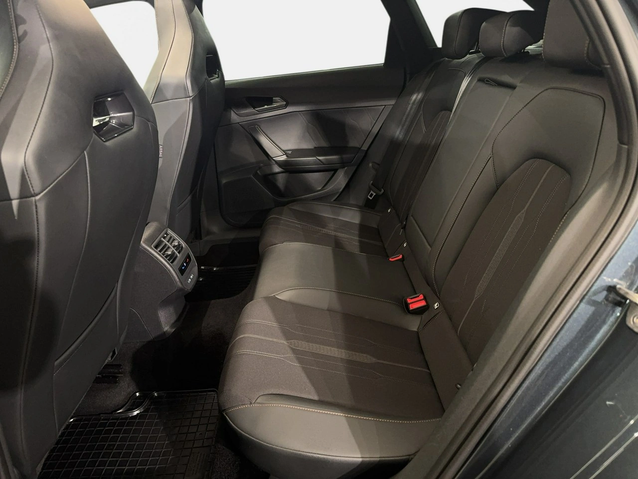 Cupra Leon Sportstourer - Zdjęcie 15