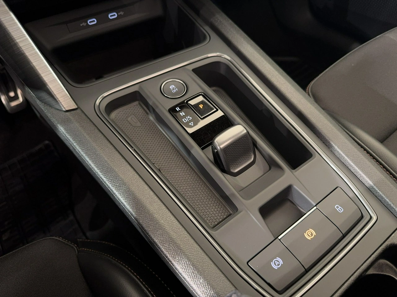 Cupra Leon Sportstourer - Zdjęcie 32