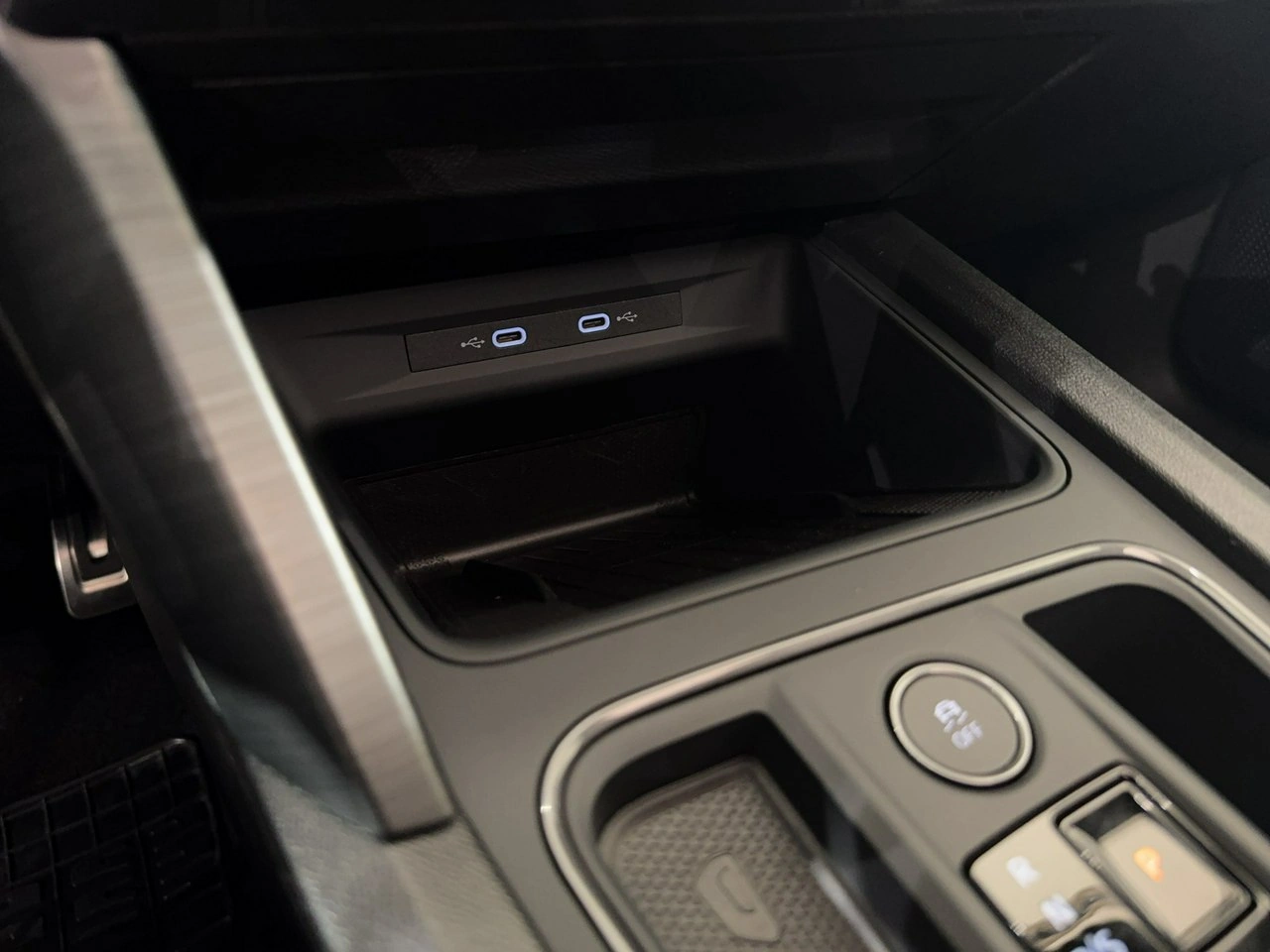Cupra Leon Sportstourer - Zdjęcie 33